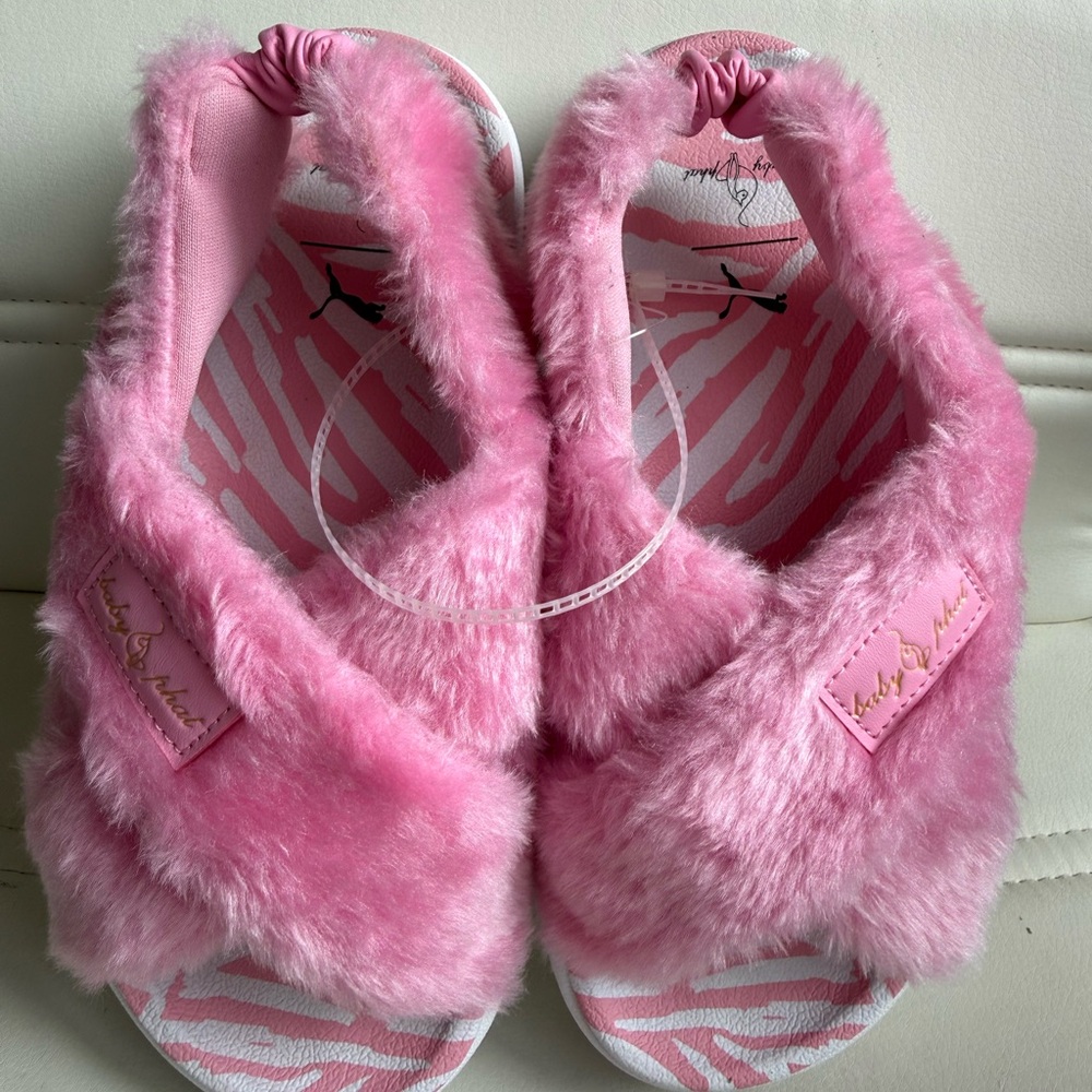 Puma Fuzzy Pink Platform Slides US 6.5 | Y2K Chunky Sandals Faux Fur Bratz - Picture 2 of 8